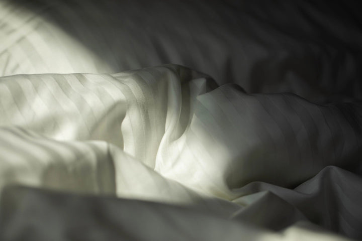 Комплект “Слонова Кістка” у класичному інтер’єрі - стримана розкіш.